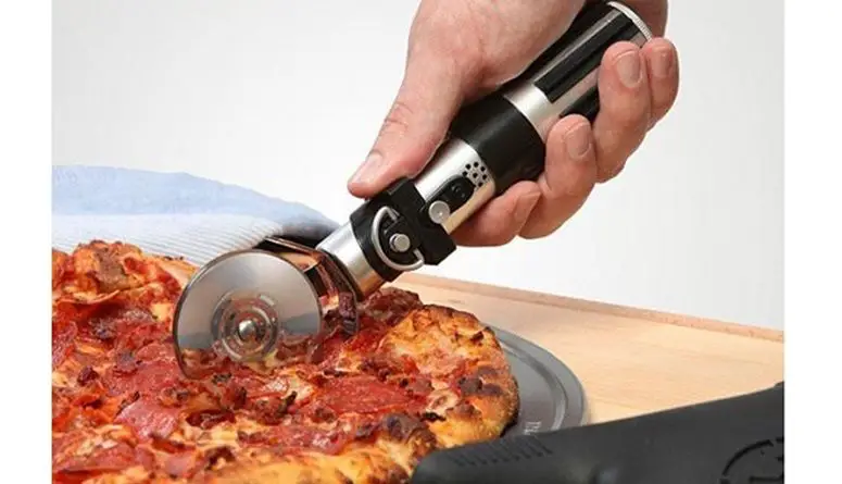 Star Wars Pizza Cutter with Sound Effects